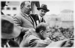 U vrijeme pred rat glavnu političku ulogu u Splitu imala je Hrvatska seljačka stranka