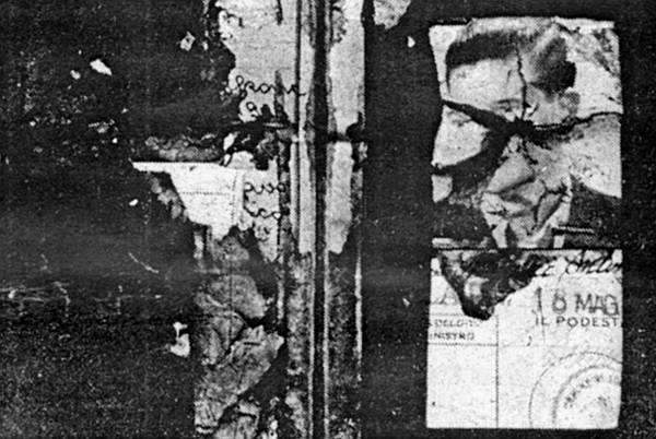 Legitimacija Ante Matkovića, kroz koju je prošao metak