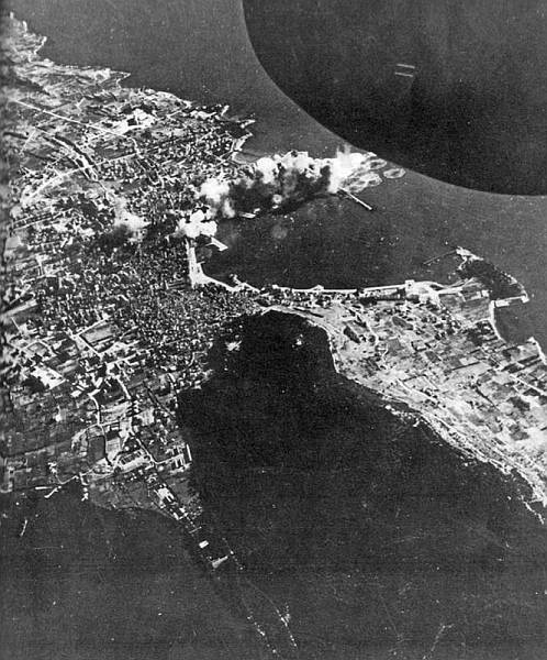 Bombardiranja 8. studenoga 1943. (snimljeno iz aviona i prve marjanske vidilice)