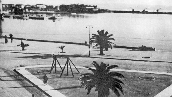 Vješala pred samostanom sv. Frane na Obali