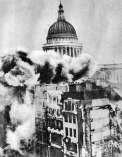 Hitler nije uspio zagospodariti britanskim nebom; nakon jednog zračnog napada na London